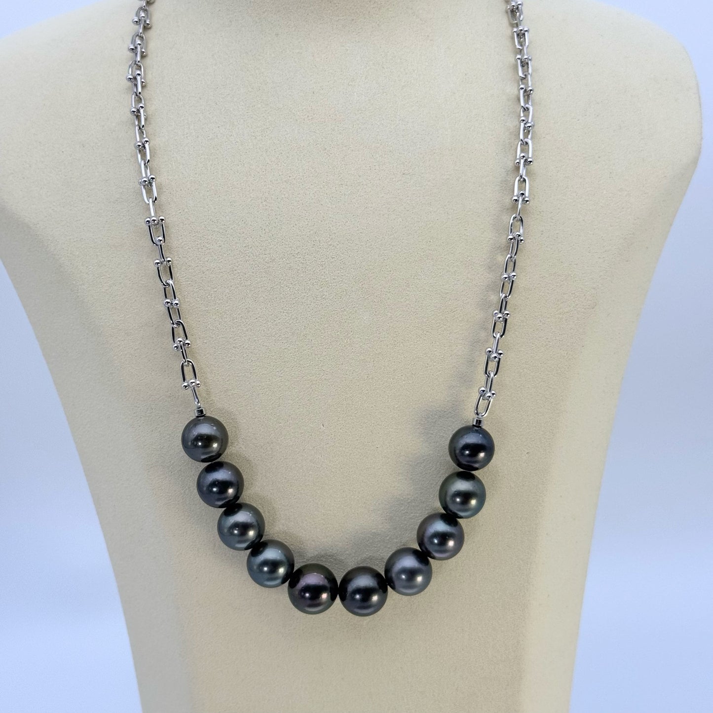 黒蝶真珠 ラウンド ネックレス 12.0mm～13.5mm 10粒 S925 (JR-NL-0079)